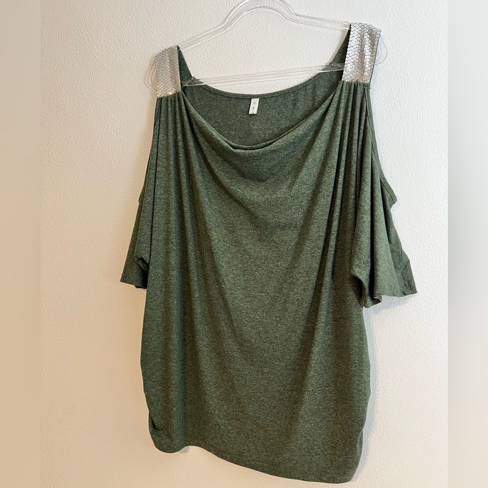 Rosegal Open Shoulder Silver Sequin Strap Short Sleeve Green Top 2XL
